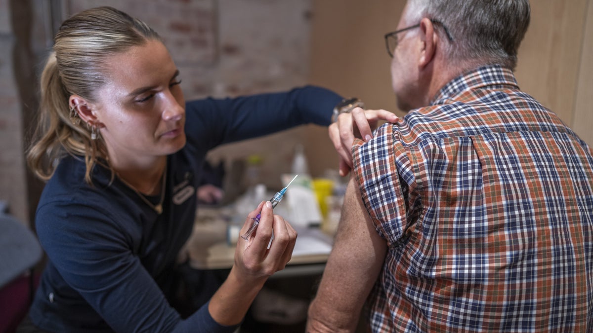 Satsning för att fler äldre ska få vaccin – Nynäshamns Posten