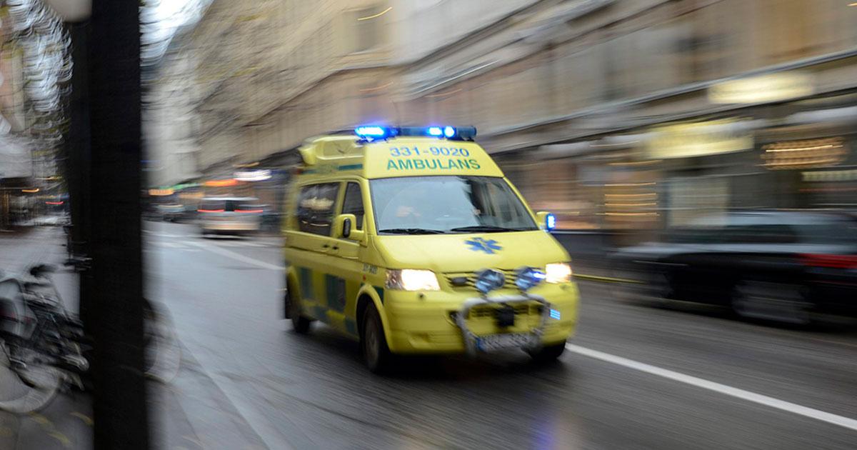 Ambulanspersonal utsatt för våld i Vallentuna