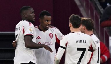 Fotboll: Alexander Isak gör mål för Liverpool