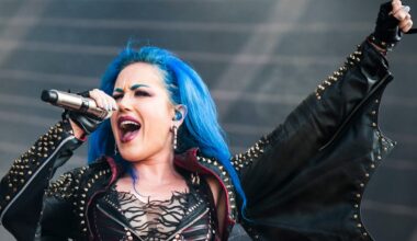 Arch Enemy går skilda vägar med sångerskan