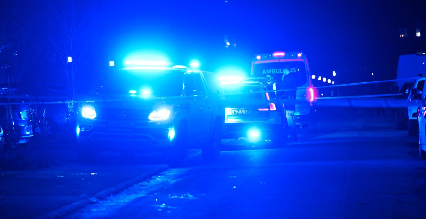 Dubbla mordförsök i södra Stockholm under lördagen