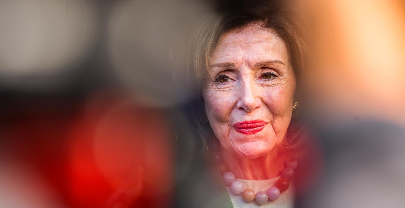 Nancy Pelosi lämnar kongressen