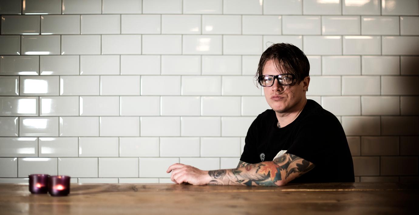 Takida-sångaren säger att misshandeln var ”en skam”