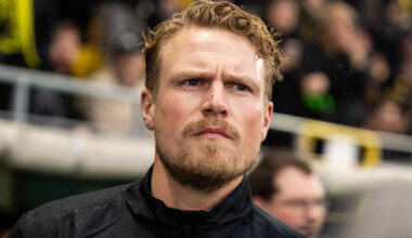 251102 Elfsborgs tränare Oscar Hiljemark under fotbollsmatchen i Allsvenskan mellan Elfsborg och AIK den 2 november 2025 i Borås.