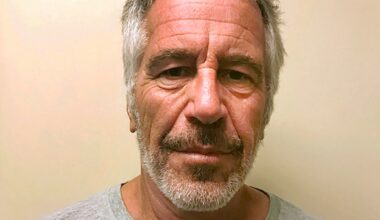 Epsteindokument polisbevakas – rykten om stormning