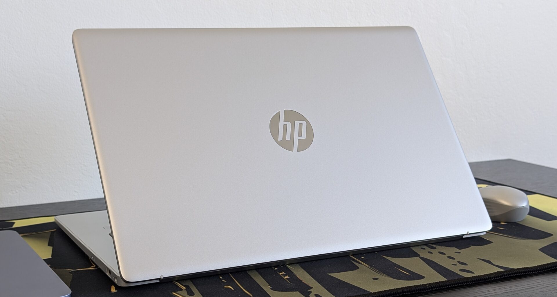 Budget HP 17t-serien säljs nu för över hälften av priset från bara $ 420