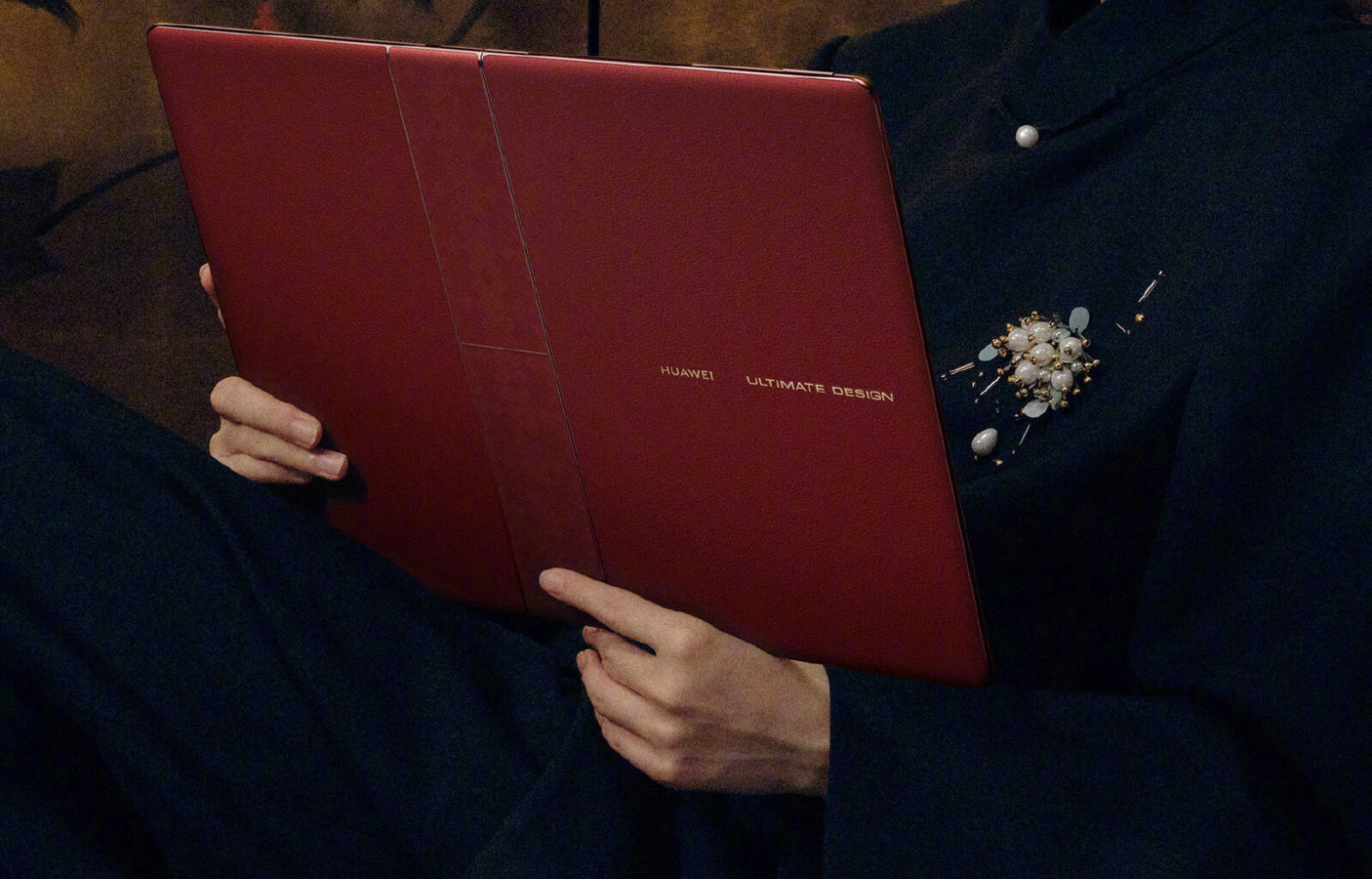 Huawei uppdaterar den vikbara bärbara datorn MateBook Fold med ny lyxig finish