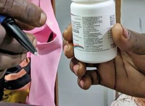 Klubbar för ungdomar minskar risk för avbruten hivbehandling – Örebronyheter