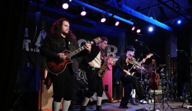 Norsk trad stöpt i tungmetall – Lira