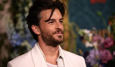 10 bilder på Jonathan Bailey - utsedd till Världens sexigaste man 2025