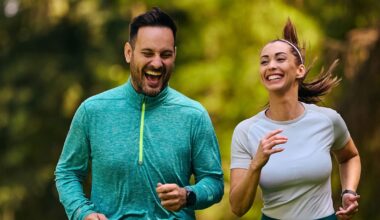 Män behöver motionera dubbelt så mycket som kvinnor för att minska risken för hjärtsjukdom