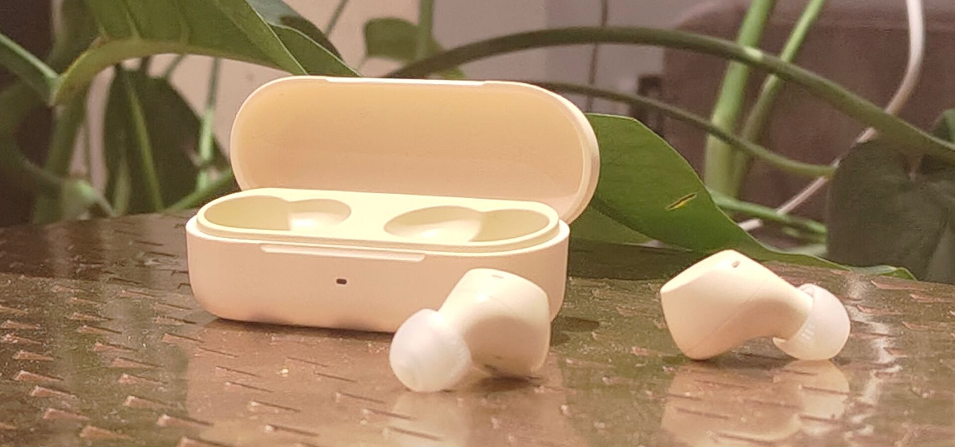 Sony WF-C510 - recension: jag hade valt dessa billiga earbuds framför de betydligt dyrare AirPods 4
