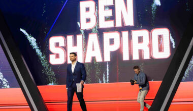 ”Spektakulärt inbördeskrig” på viktig Maga-konferens