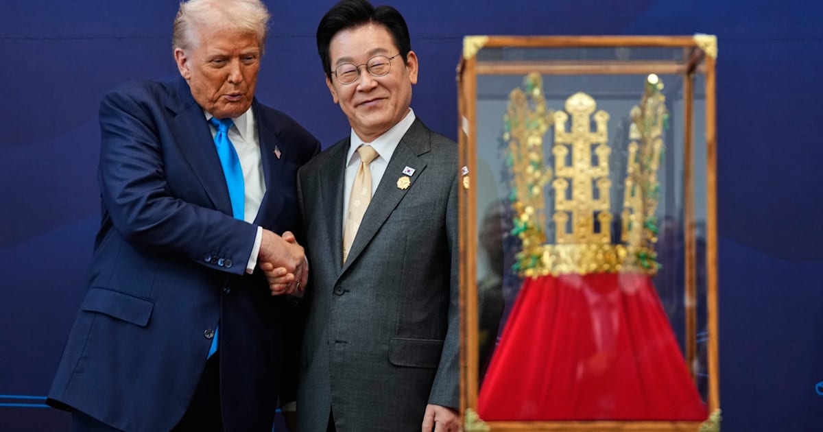 Svärd och Rolex – här är gåvorna till Trump 2025