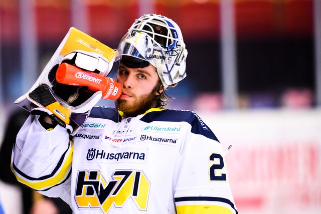 På fredagskvällen blev nästa klubbadress klar för Sandström. Han ska tillbaka till Jönköping och HV71, klubben han spelade för säsongen 2018-19.