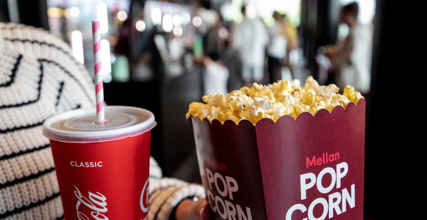 Juldagens biotradition lever – trots färre besök