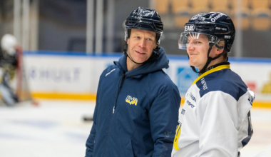 HV71 redo för formstarkt Malmö Redhawks