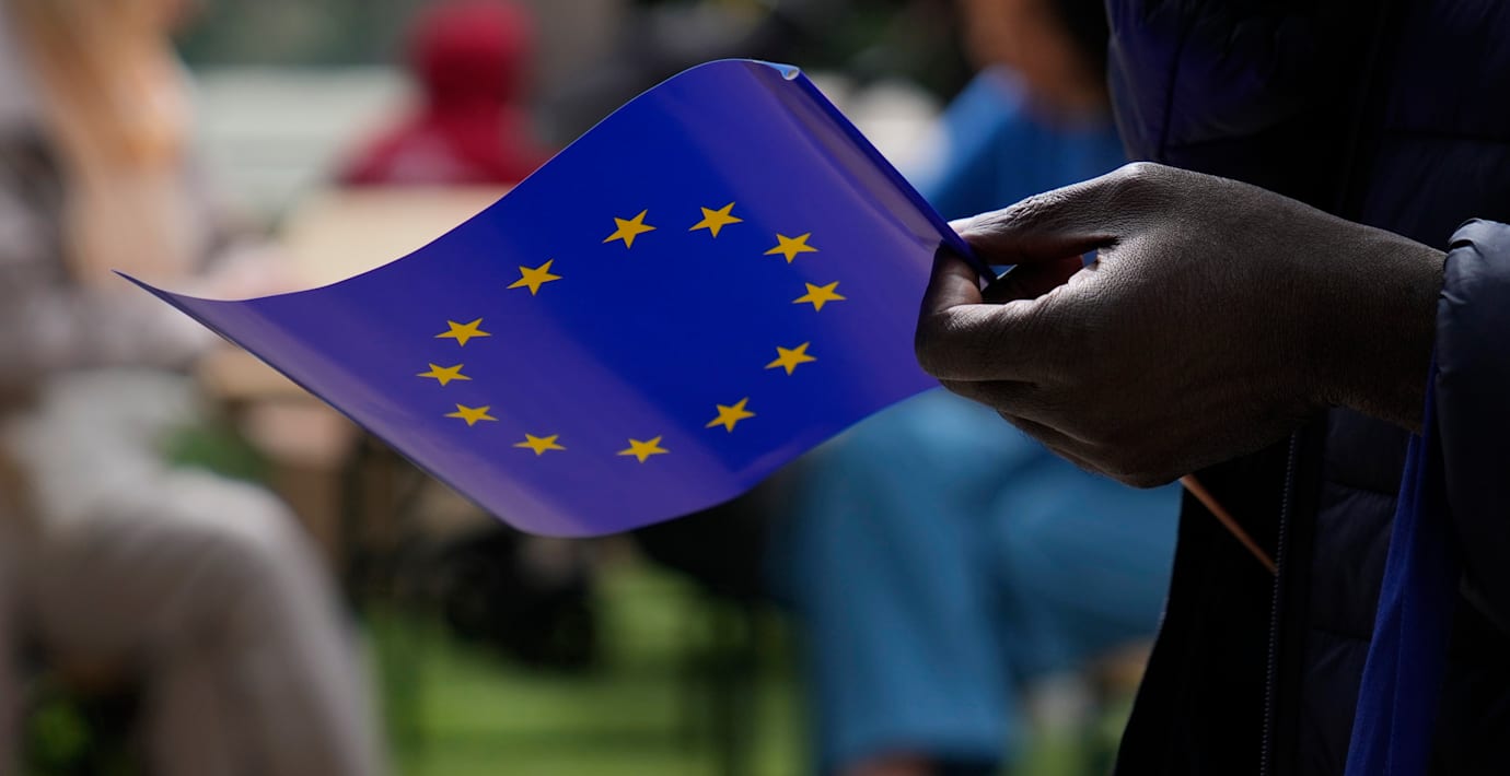 Ja till lagstiftning om asylcenter utanför EU