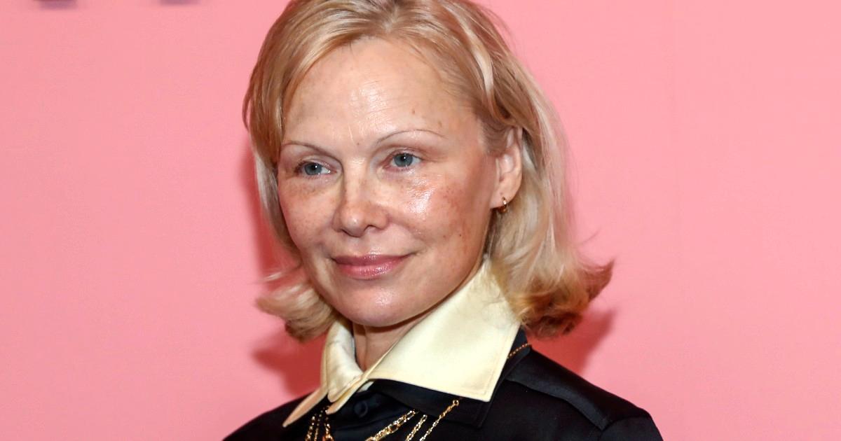 Pamela Anderson vill byta efternamn till Hyytiäinen