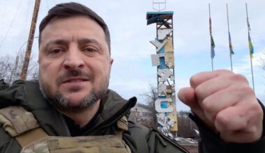 Zelenskyj besökte fronten vid ockuperad stad