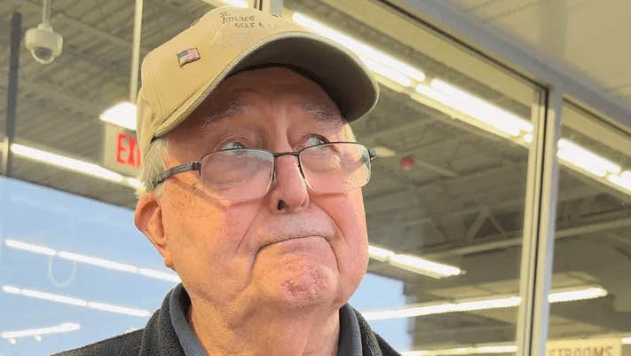 Ed, 88, måste jobba
fem dagar i veckan