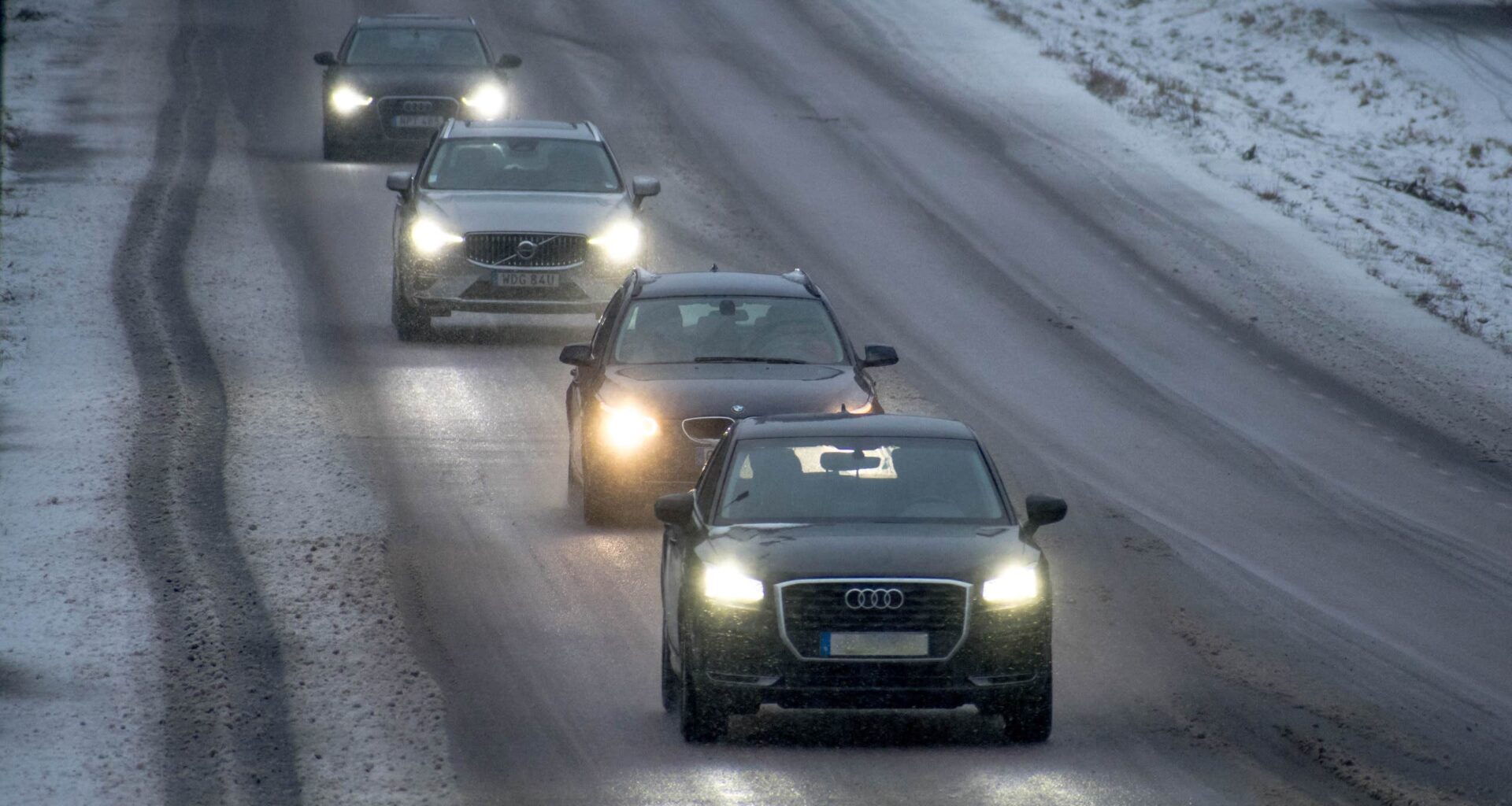 40 mil långt isbälte
skär igenom landet | Sverige