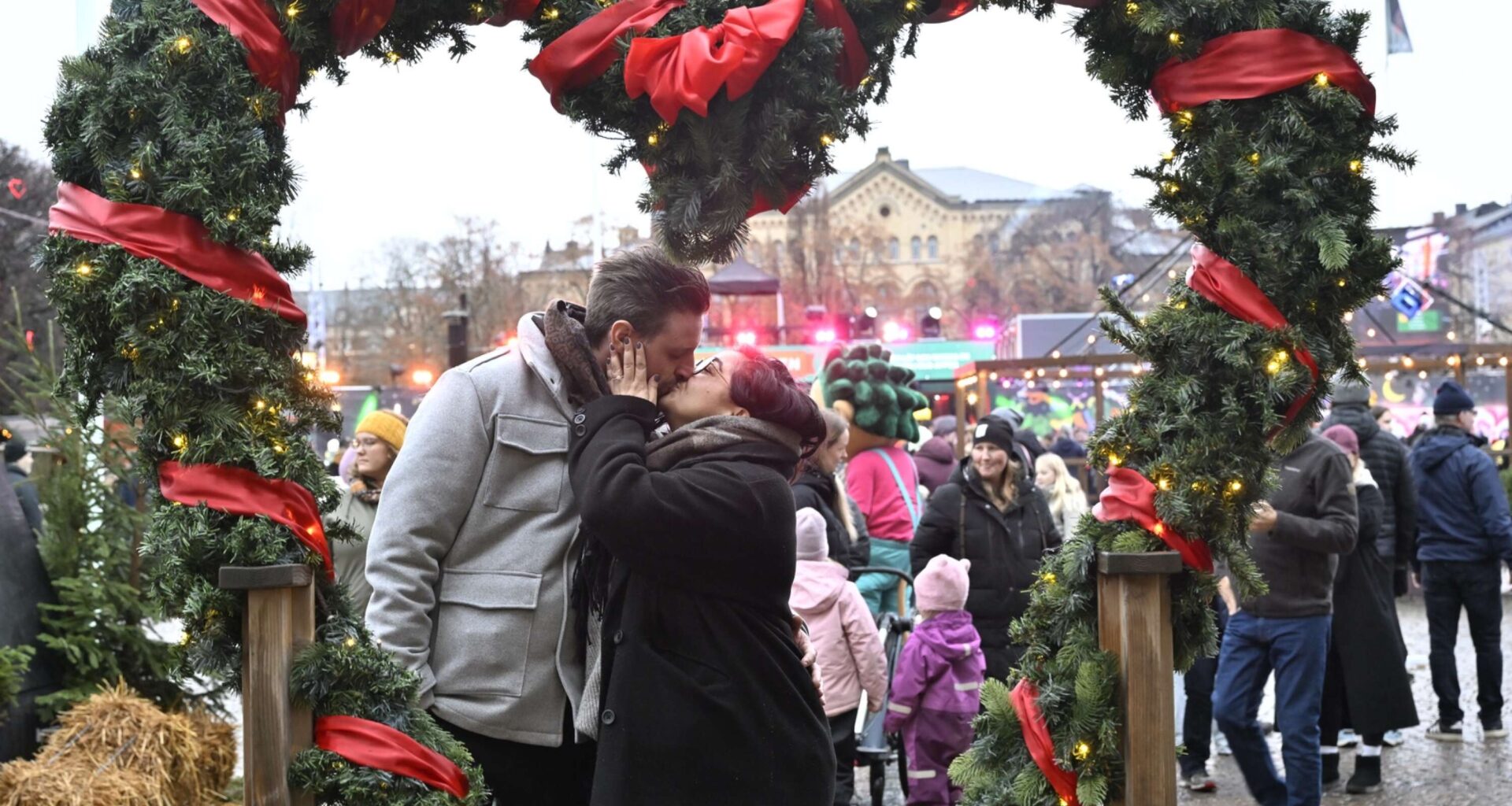 Mattias putsade rutorna i buren – sen friade han till Mimmi: ”Velat göra det en lång tid” - VF