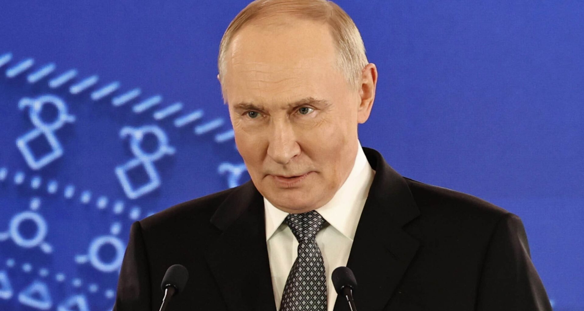 Putin: Donbass kan tas med våld | Världen