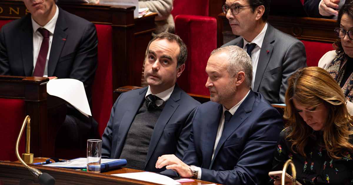 Frankrikes minoritets­regering klarade jämn budget­omröstning | Utrikes