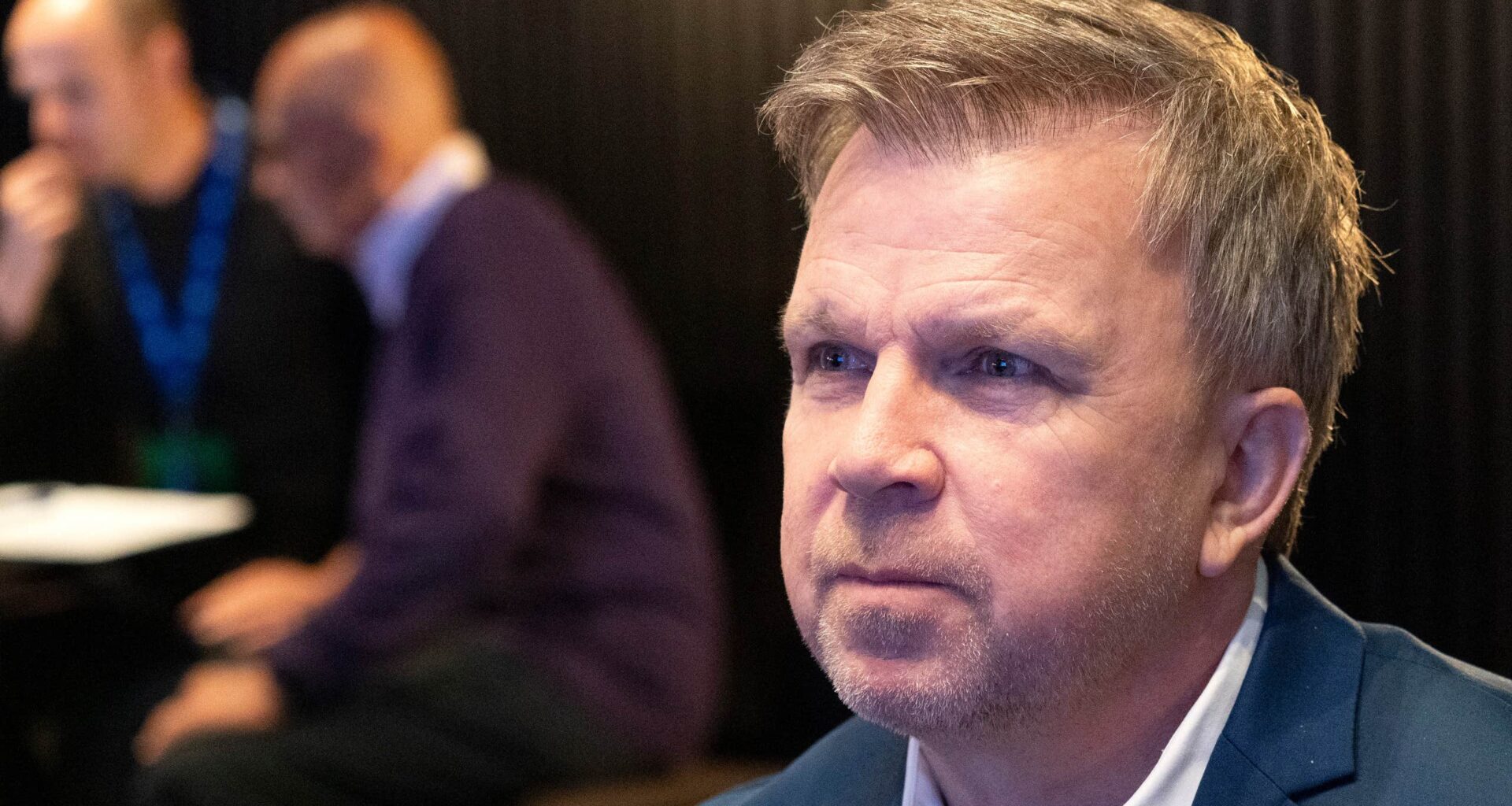 Herrey lämnar Moderaterna efter platsstrid i Stockholms län