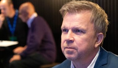 Herrey lämnar Moderaterna efter platsstrid i Stockholms län