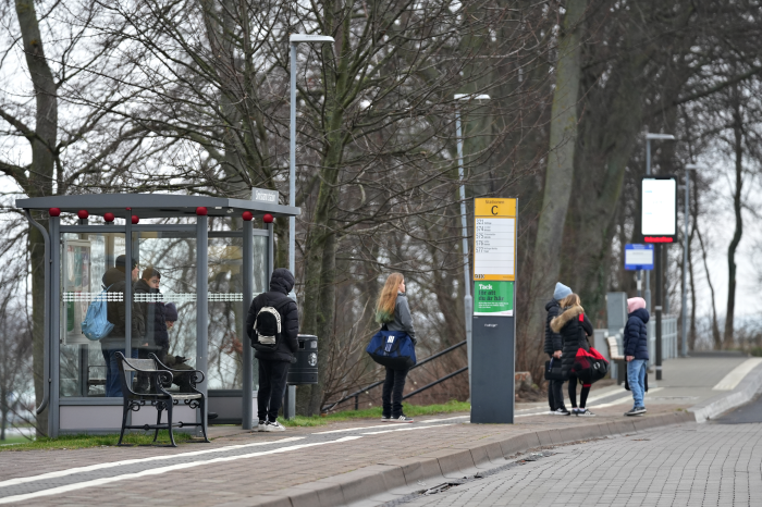 Nya tider för bussar och tåg från den 14 december