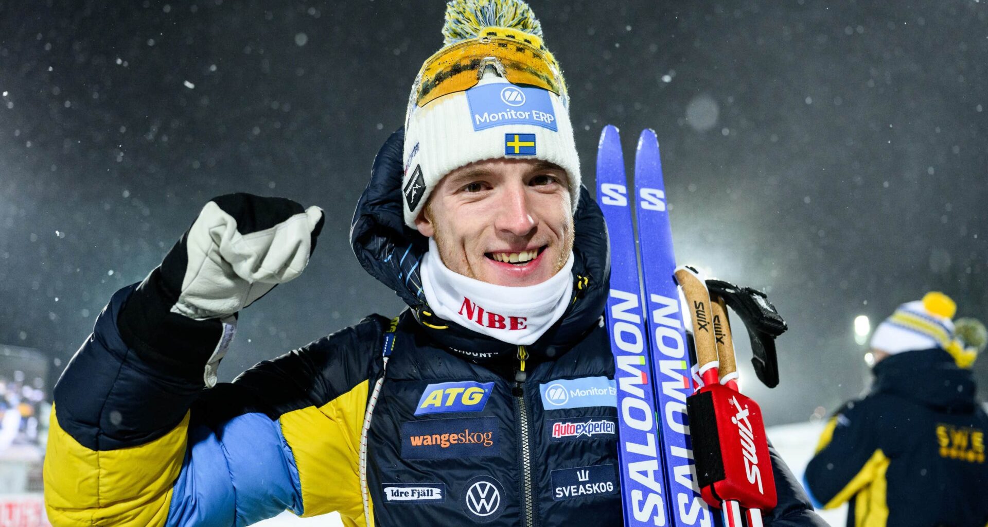 Sverige på pallen efter stor
upphämtning herrstafetten | Skidskytte