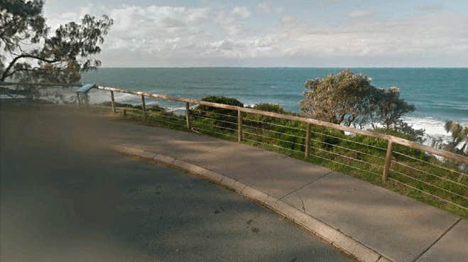 17-årig flicka skulle
ta bild – föll 30 meter