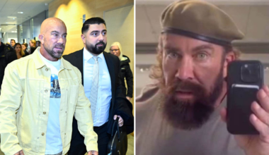 Jan Emanuel tog selfie vid regementet – dom i dag