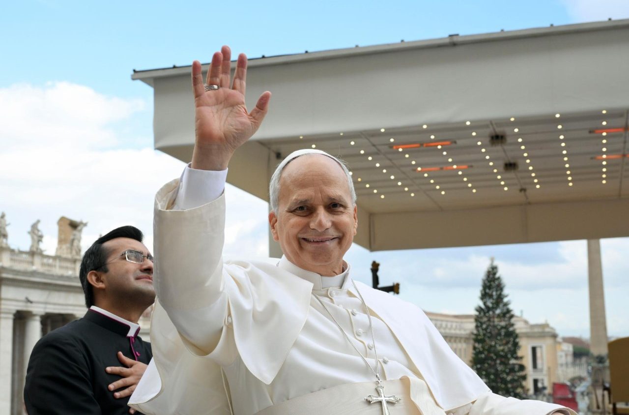 Påvens audiens: ”Våra rastlösa hjärtan finner bara frid i det Gud älskar”