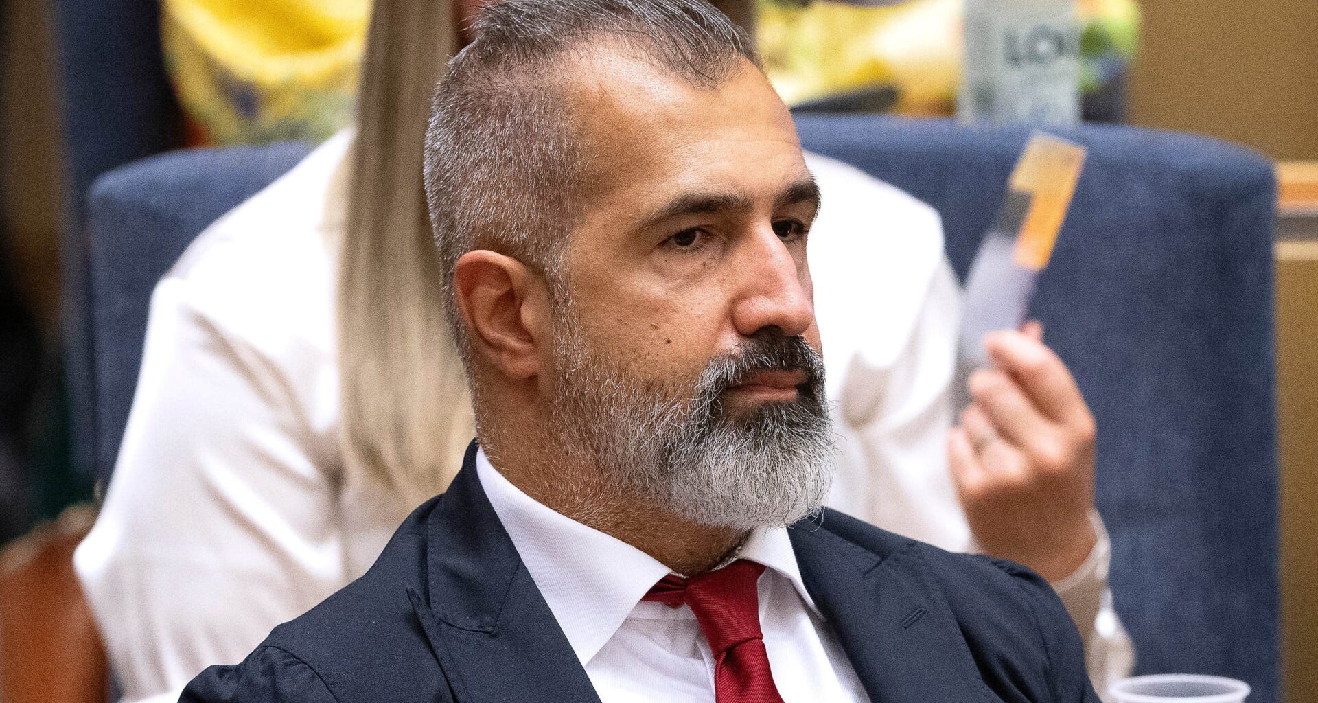 Bostadspolitiske talespersonen Alireza Akhondi utreds för byggen