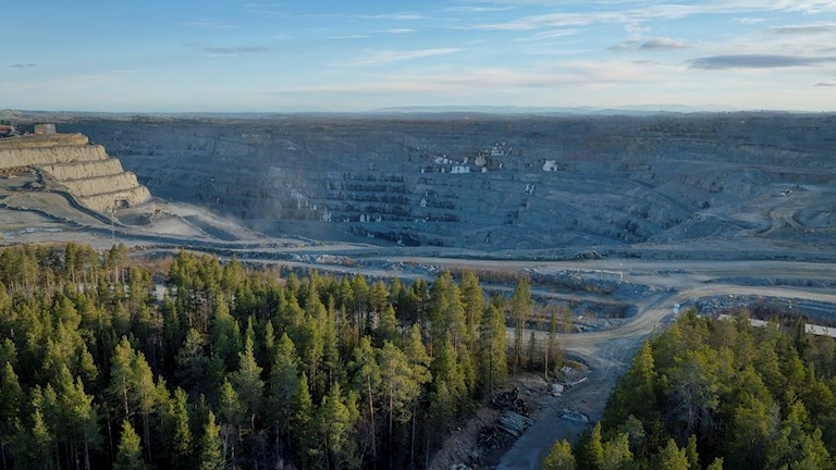 ABB levererar säkrare och smartare elektrifiering och automation för sandmagasin vid Bolidens Aitikgruva