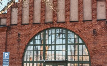 Badhusgatan under den kallare delen av året