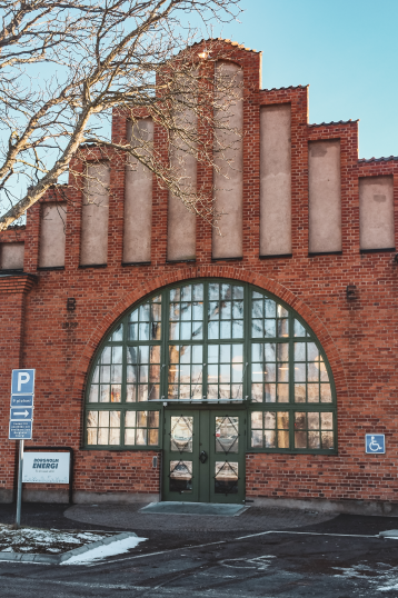 Badhusgatan under den kallare delen av året