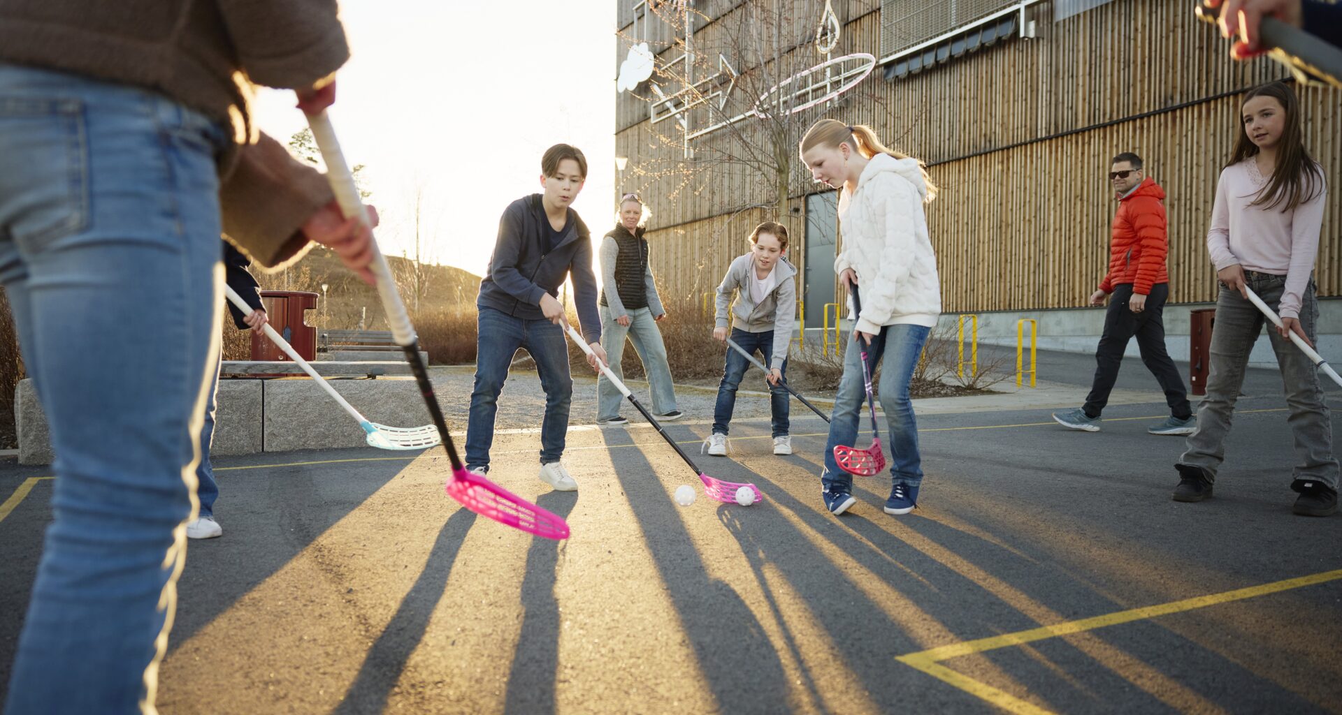 Fler barn får ta del av Fritidskortet – och ersättningen höjs