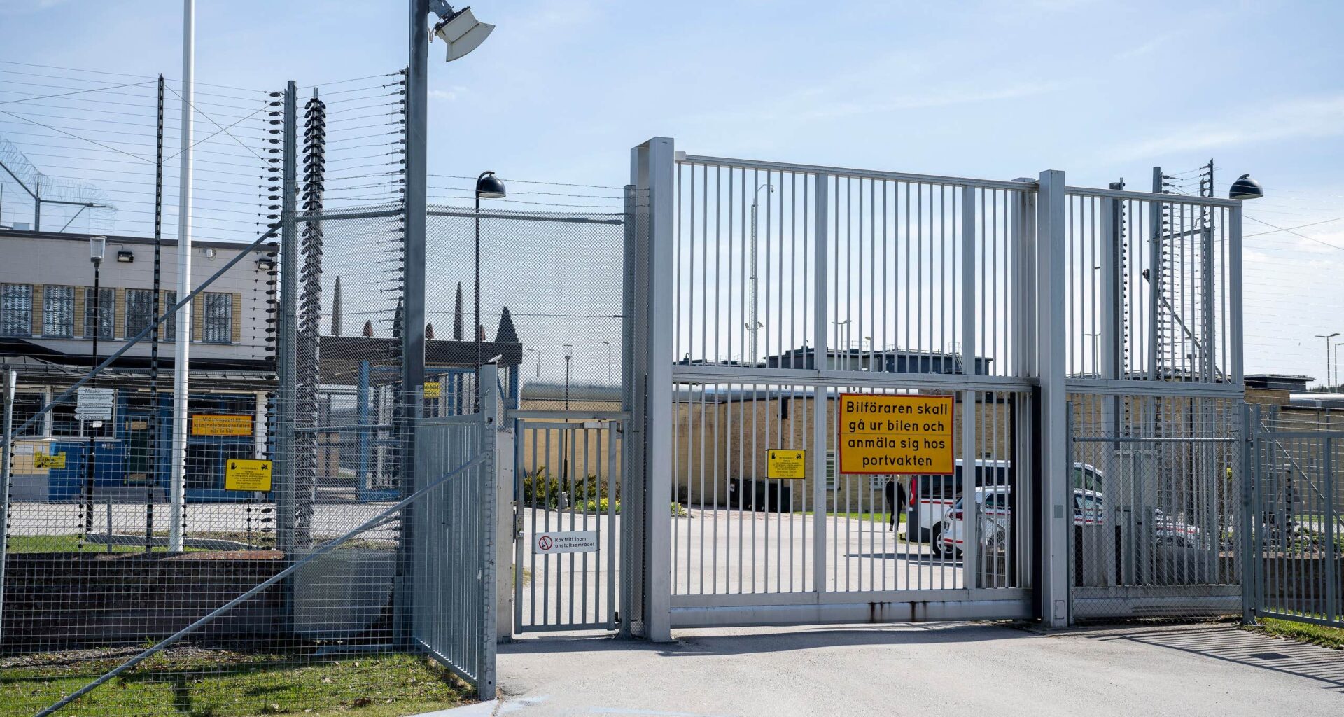 Kriminalvårdare fast i rekordstort knarkbeslag