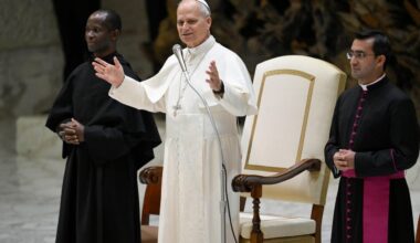 Leo XIV till Vatikanens anställda: Enkelhet och ödmjukhet är kyrkans stil