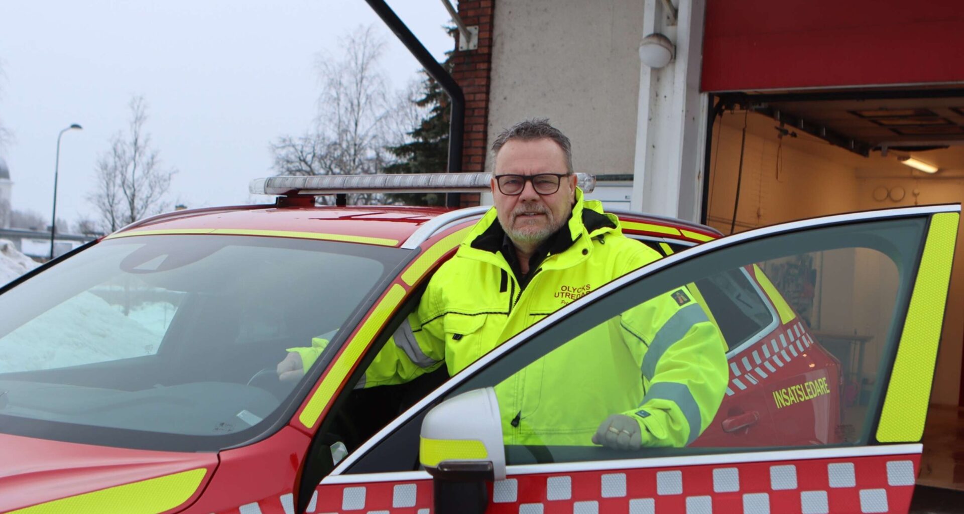 MORGONENS NYHETER: Två döda i villabrand • Stölder i obemannade butiker • Bilar krockade i centrala Karlstad