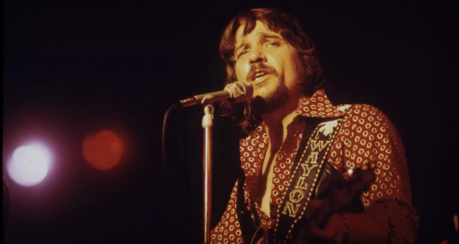 KRÖNIKA: Waylon Jennings står för årets släpp - GAFFA.se