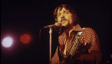 KRÖNIKA: Waylon Jennings står för årets släpp - GAFFA.se