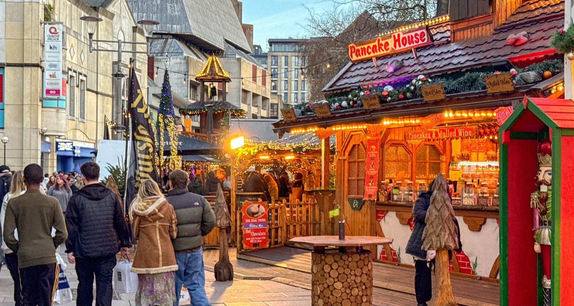 Hemlös bjöds in till jul i Cardiff – stannade 45 år