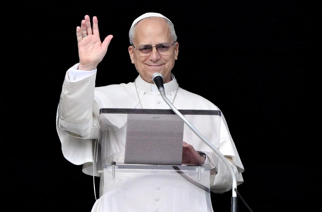 Påve Leo XIV manar till ”obeväpnad och avväpnande fred” i en orolig värld