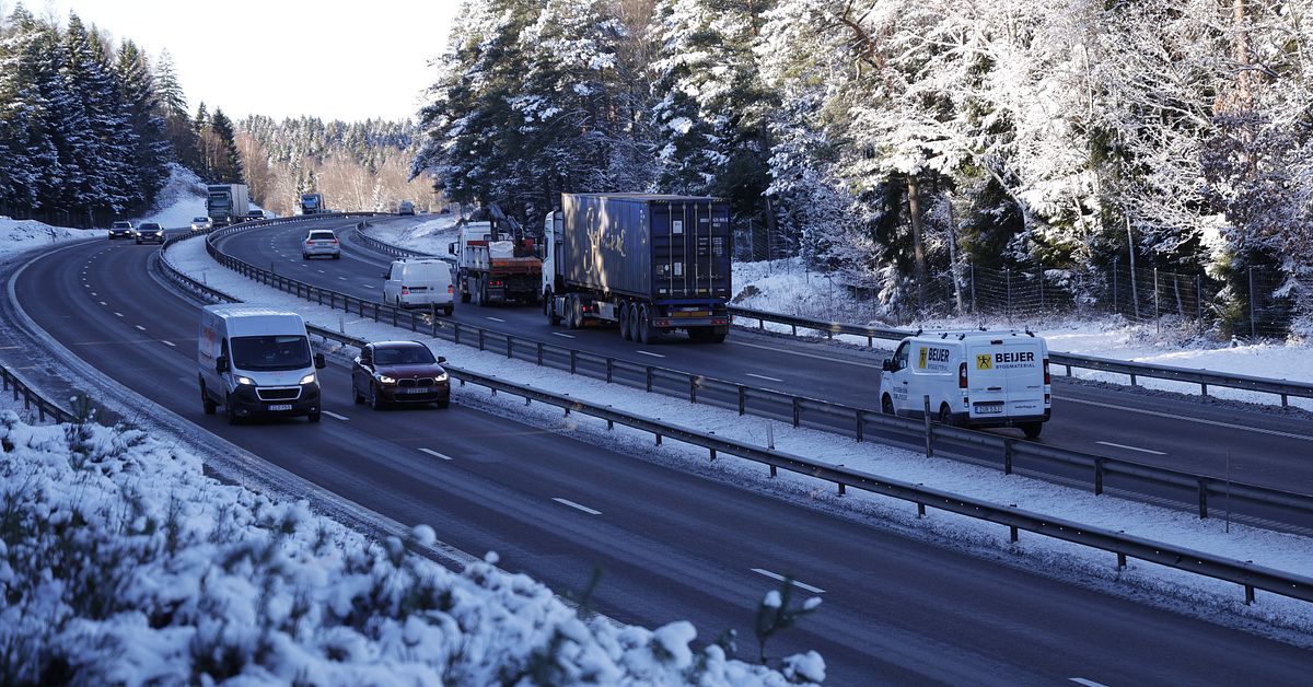 11.00 SVT sänder live om trafikläget – Trafik och väder i jul 2025 – följ senaste nytt - SVT Nyheter