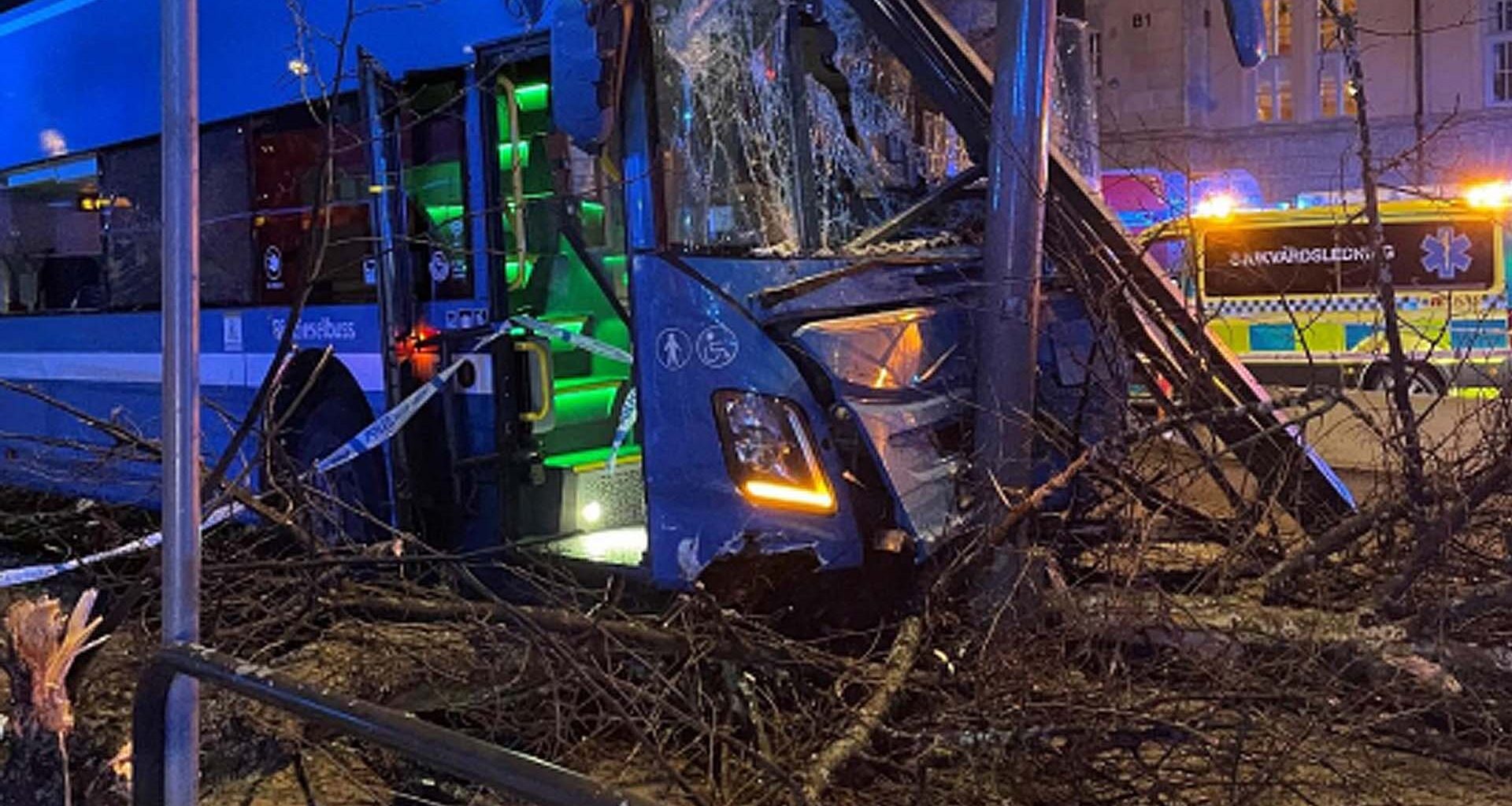 Chauffören om bussolyckan på Valhallavägen: Skulle ta rast